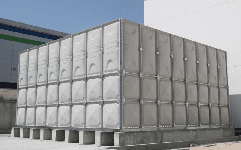 Thermally insulated GRP water tank for villas and buildings UAE